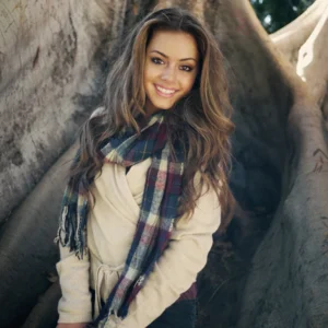 Beautiful Smile Girl Woman Happy Young Portrait Female 642877 300x300